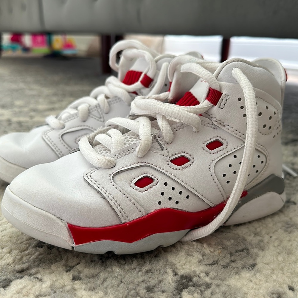 Little boys dream shoe! Size 11.5 C. Loved but in great condition